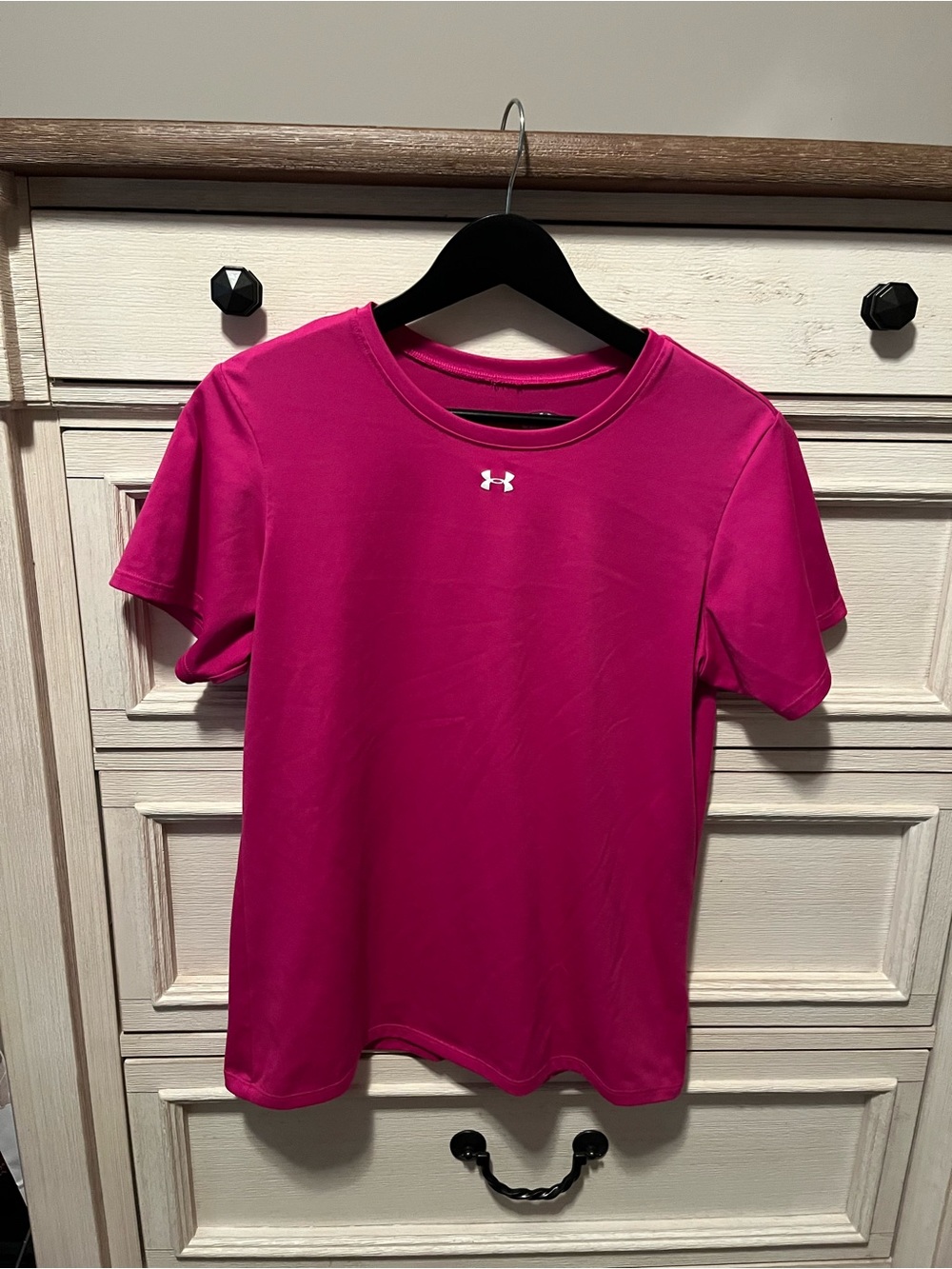 Under Armour Women’s Hot Pink Short Sleeve Performance Tee